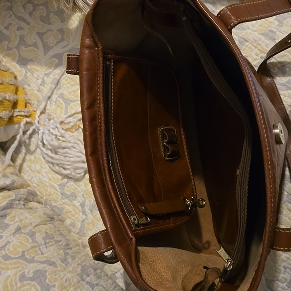Brahmin leather purse 👛 - Picture 3 of 5